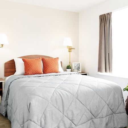 Intown Suites Extended Stay Atlanta Ga - Roswell Alpharetta Екстериор снимка